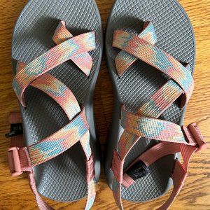 Women Chacos Size 8